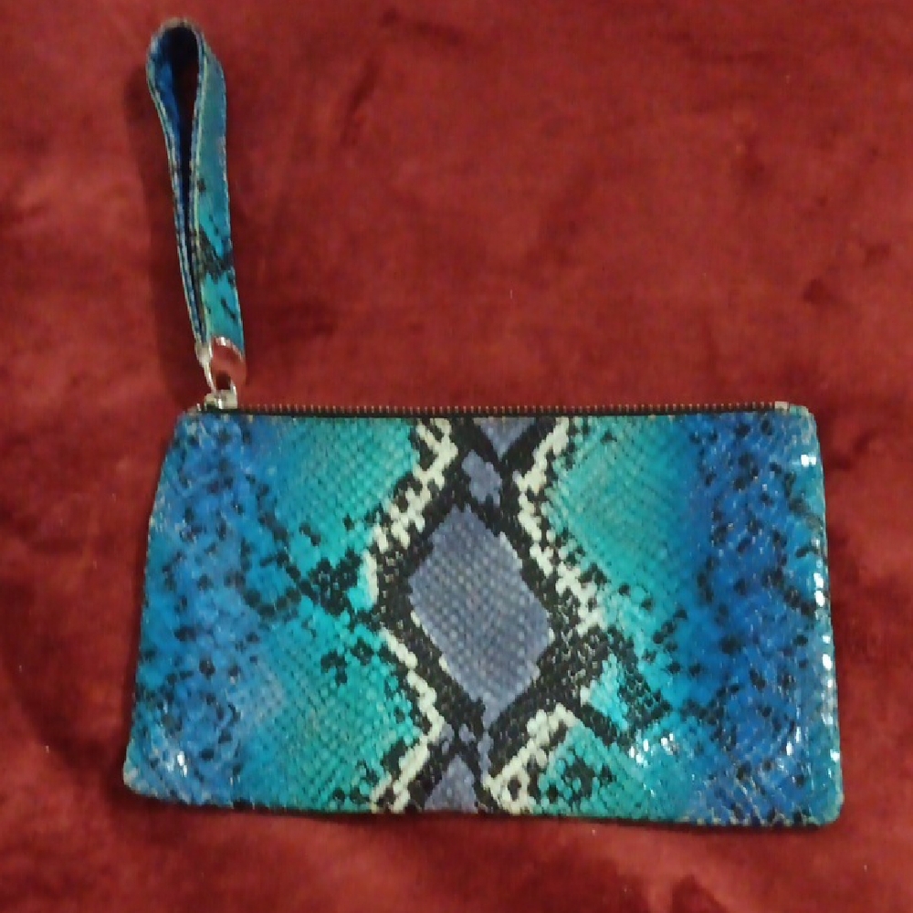 Henri Bendel Turquoise and Black Snake Print Wristlet